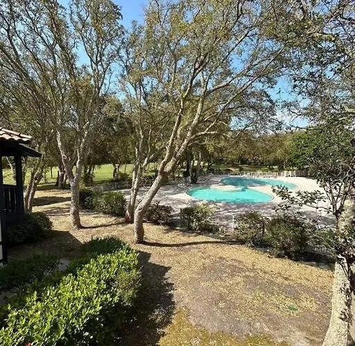 Charmante Maison Dans Avec Piscine Proche Golf Et